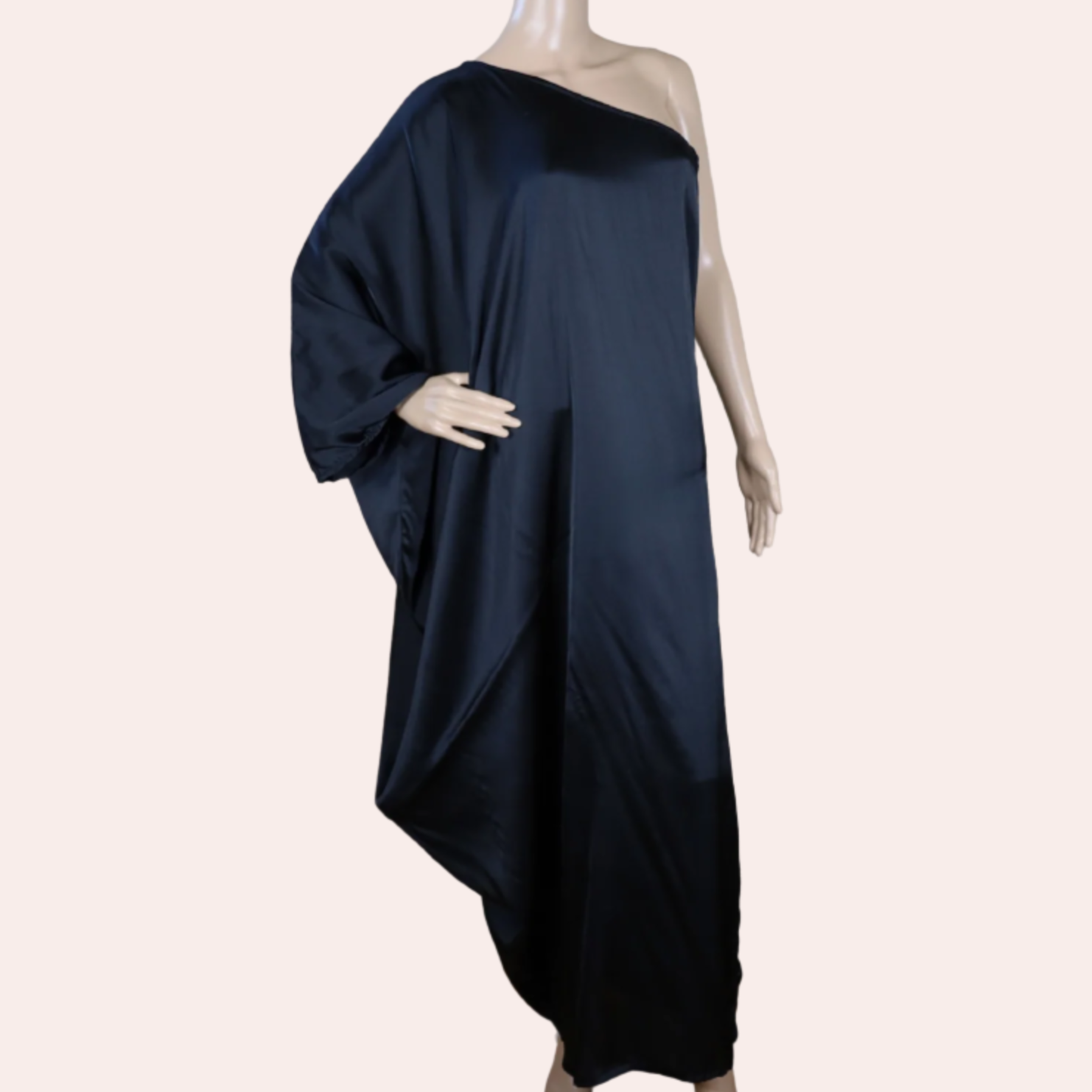 Angled front view of flowing N Faria Onyx Kaftan